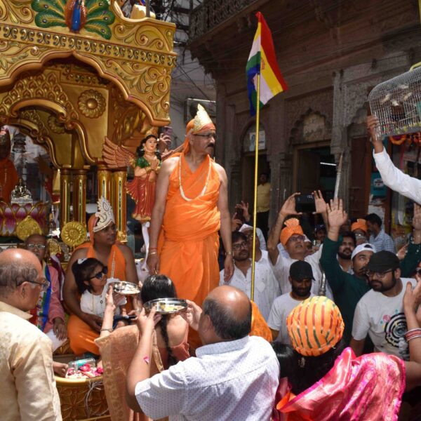 “जैन धर्म के २४वें तीर्थंकर भगवान महावीर का जन्मोत्सव धूम धाम से मनाया गया”